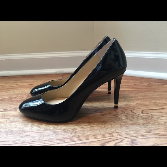 Michael Kors Heels - Picture 2 of 6